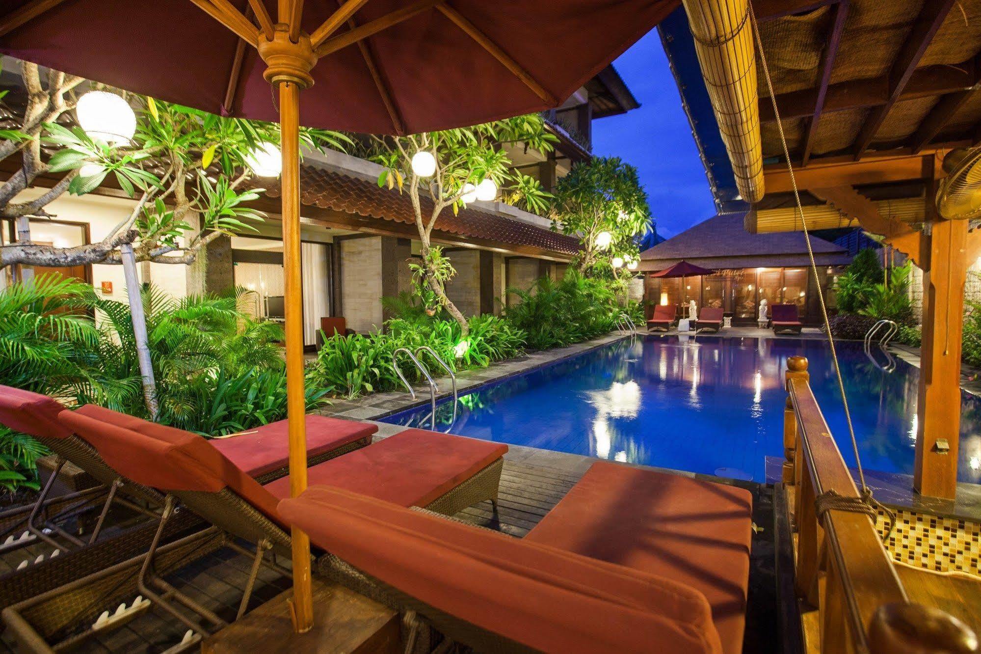 Ari Putri Hotel Sanur  Exterior photo